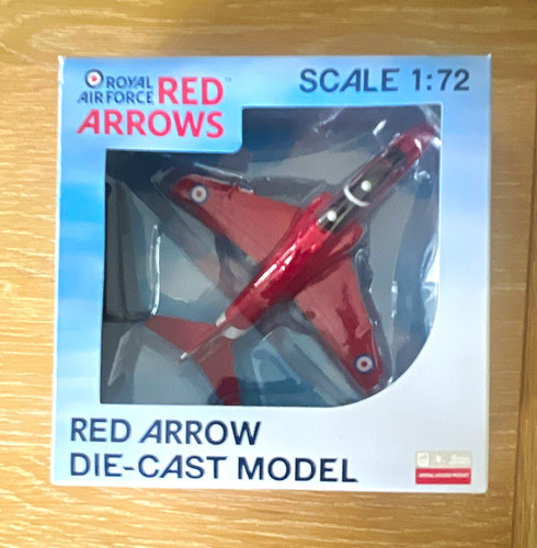 Royal air force red - royal,