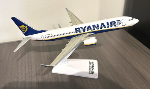 Boeing 737 800 ryanair - boeing,