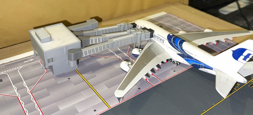 400 airport terminal gate - 1/400,