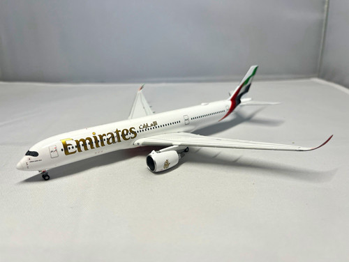 Emirates airbus a350 - airbus, a350-900