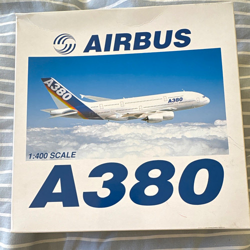Airbus a380 400 scale - airbus,