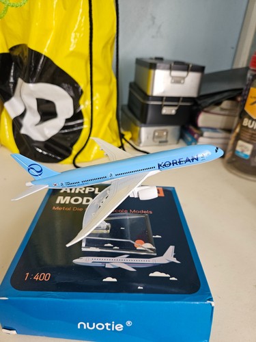 Korean air 787 400 model - korean,