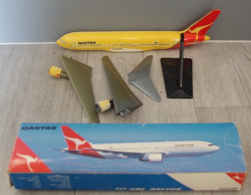 Boeing 767 238 - 767-238, top