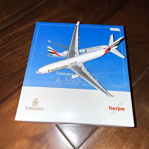 Herpa emirates airbus - emirates,