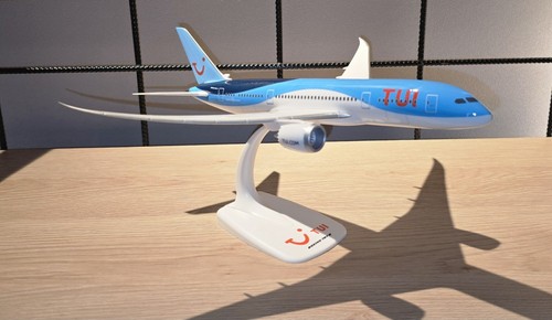 Tui boeing 787 dreamliner - tui,